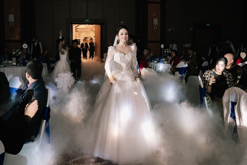 Tân Nhàn kết hôn lần 2