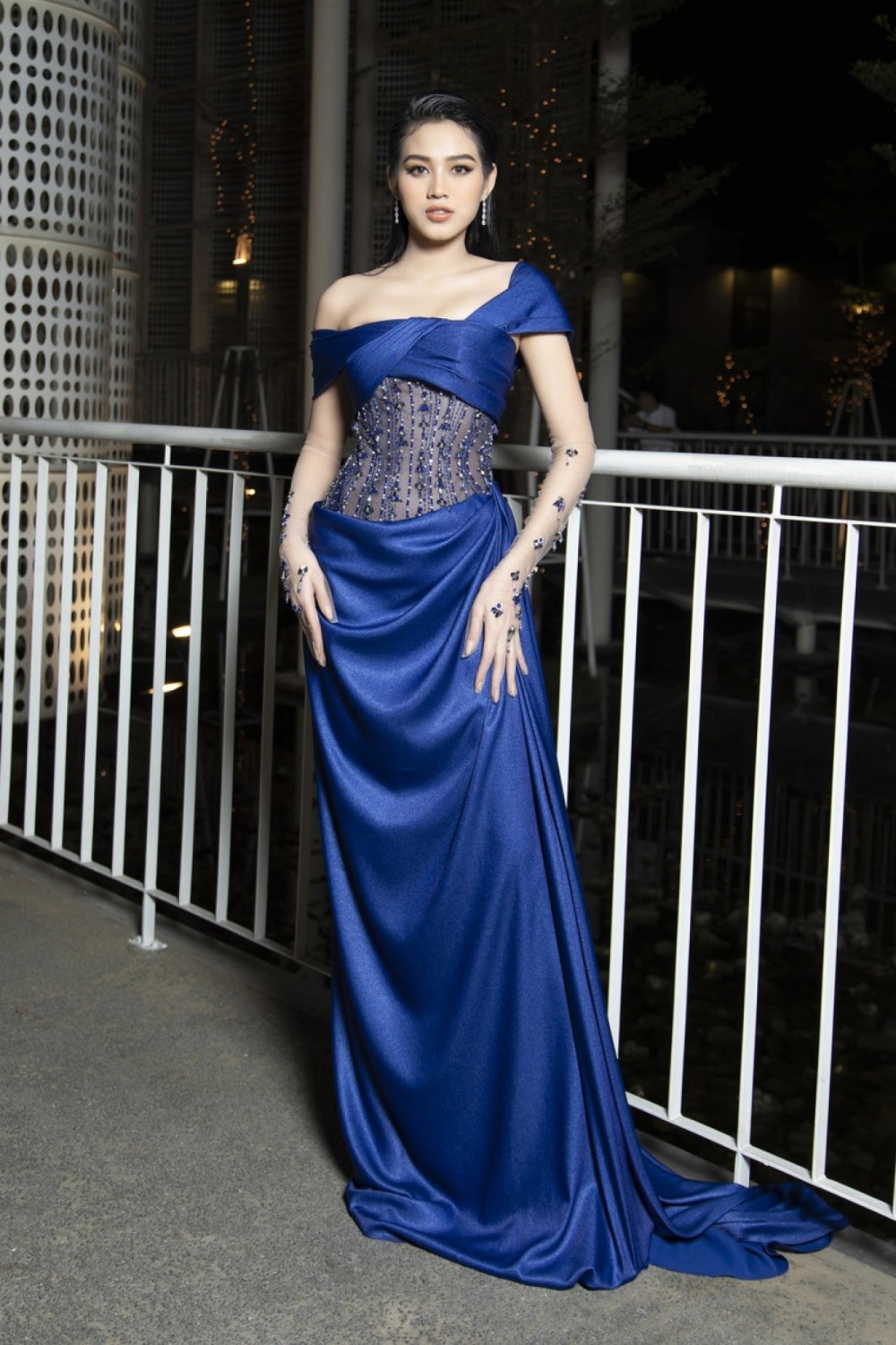 Top 3 Hoa hậu Việt Nam diện đầm cắt xẻ khoe vẻ đẹp gợi cảm