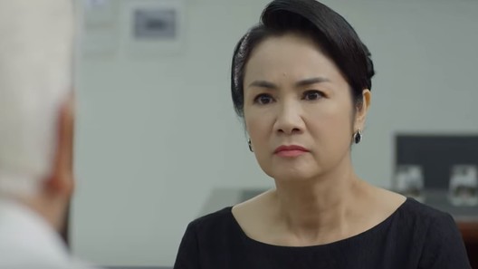 Dù 'tẩy trắng' cho tiểu tam, phim Hướng dương ngược nắng vẫn 'nổi như cồn'