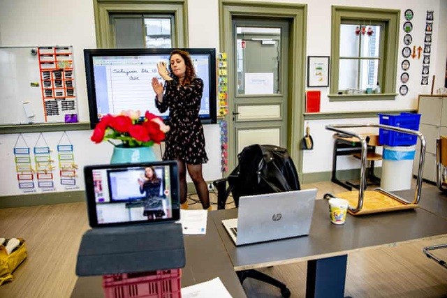 Covid-19: Học trực tuyến - Nỗi lo về sự bất bình đẳng và tư nhân hóa Covid-19: Học trực tuyến - Nỗi lo về sự bất bình đẳng và tư nhân hóa