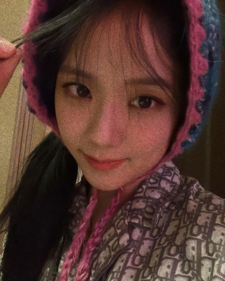 Các ngôi sao khắp thế giới làm gì trong ngày đầu năm mới 2022? Các ngôi sao khắp thế giới làm gì trong ngày đầu năm mới 2022?