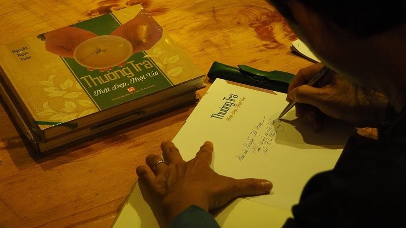 Một tập sách thú vị về nghệ thuật thưởng trà