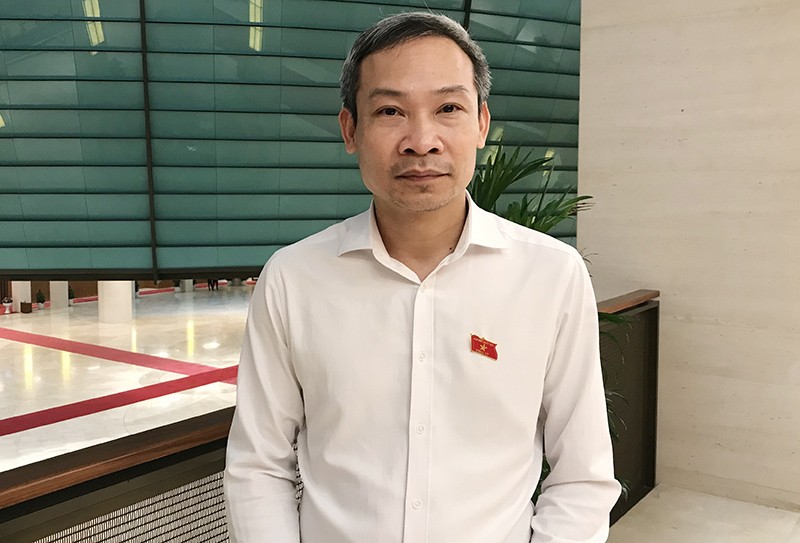 ĐBQH Phan Đức Hiếu: 'Mỗi doanh nghiệp phải tự thay đổi để thích ứng với bối cảnh mới' ĐBQH Phan Đức Hiếu: 'Mỗi doanh nghiệp phải tự thay đổi để thích ứng với bối cảnh mới'