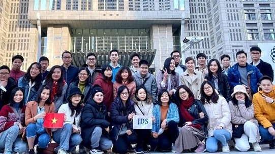 45 ứng viên xuất sắc nhất sẽ được nhận học bổng thạc sĩ toàn phần của Chính phủ Nhật Bản