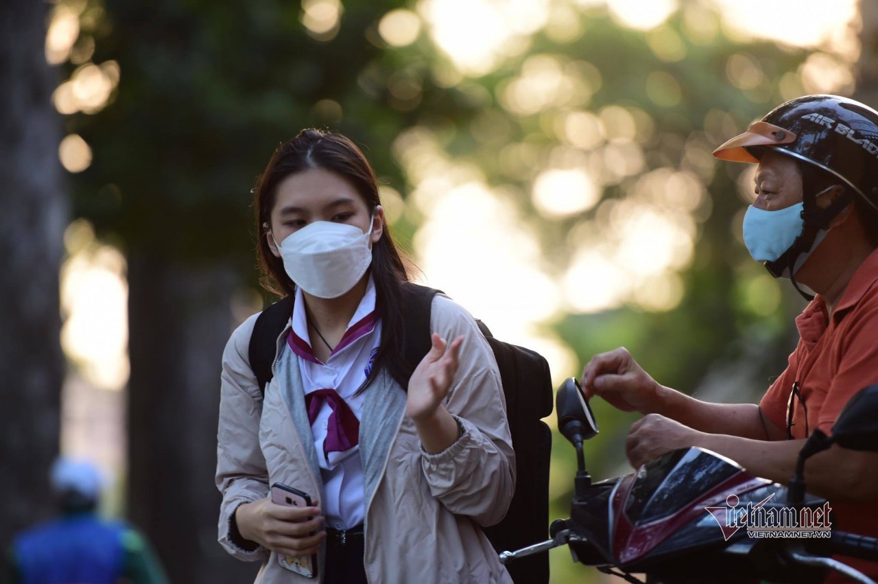 Chưa thể trả lời tình huống xuất hiện Omicron trong trường học Chưa thể trả lời tình huống xuất hiện Omicron trong trường học