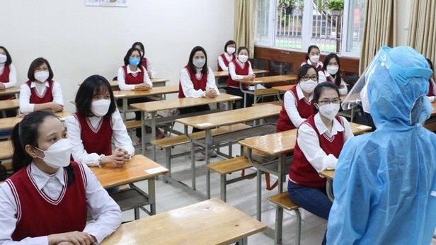 Hà Nội chuẩn bị kịch bản đón học sinh trở lại trường ra sao?