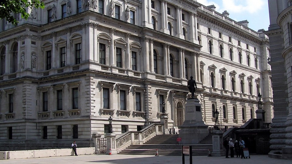 Sau quyết định buộc tội 5 đối tượng xâm phạm an ninh quốc gia có liên quan tới Moscow, Anh lập tức triệu Đại sứ Nga