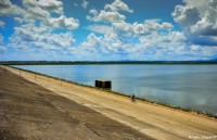 australia nguoi dan ong bat ngo tim thay thien thach cuc hiem trong cong vien