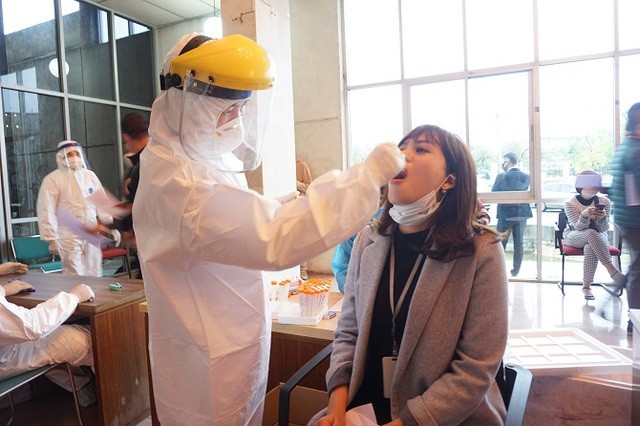 Covid-19 ở Hà Nội: Kết quả xét nghiệm của 500 nhân viên Sân bay Nội Bài