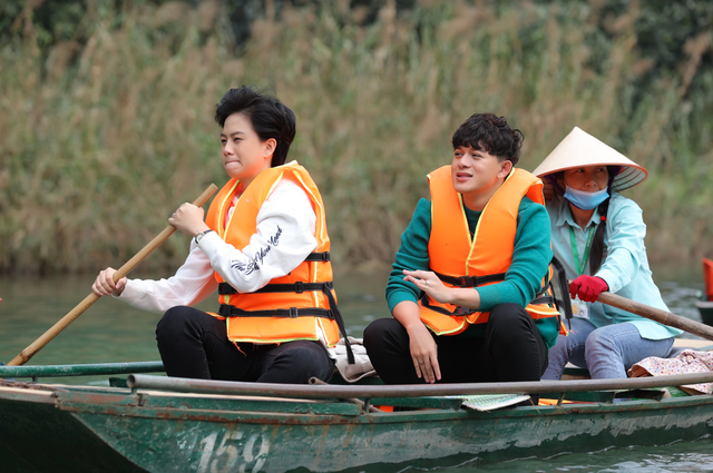 Bảo Thanh hội ngộ dàn diễn viên phim Về nhà đi con Bảo Thanh hội ngộ dàn diễn viên phim Về nhà đi con