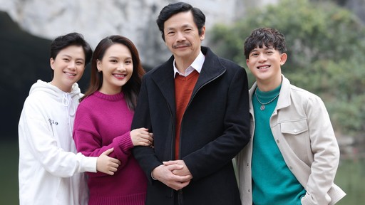 'Thư xính lao' Bảo Thanh hội ngộ dàn diễn viên bộ phim quốc dân Về nhà đi con