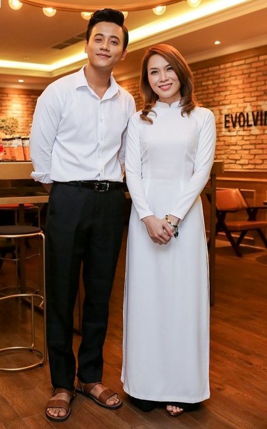 Ngắm Mỹ Tâm và Mai Tài Phến diện đồ đôi