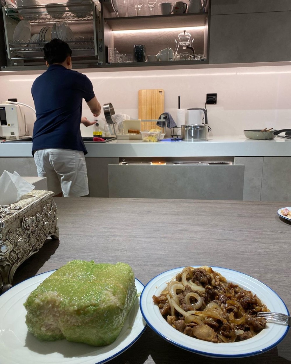 Sao Việt tuần qua: Tin đồn Mỹ Tâm yêu Mai Tài Phến nổi 'rần rần' trên mạng, phản ứng bất ngờ của Lý Nhã Kỳ...