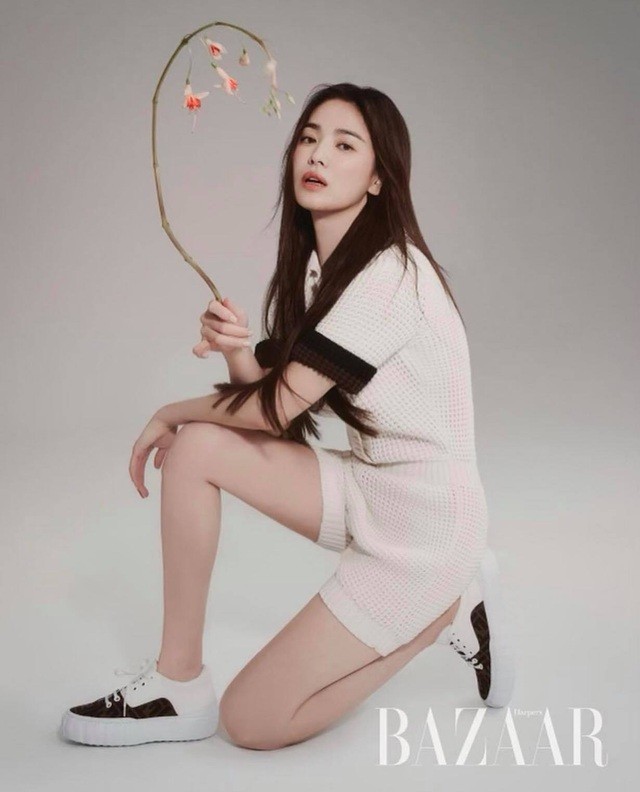 Song Hye Kyo hút hồn với phong cách không tuổi