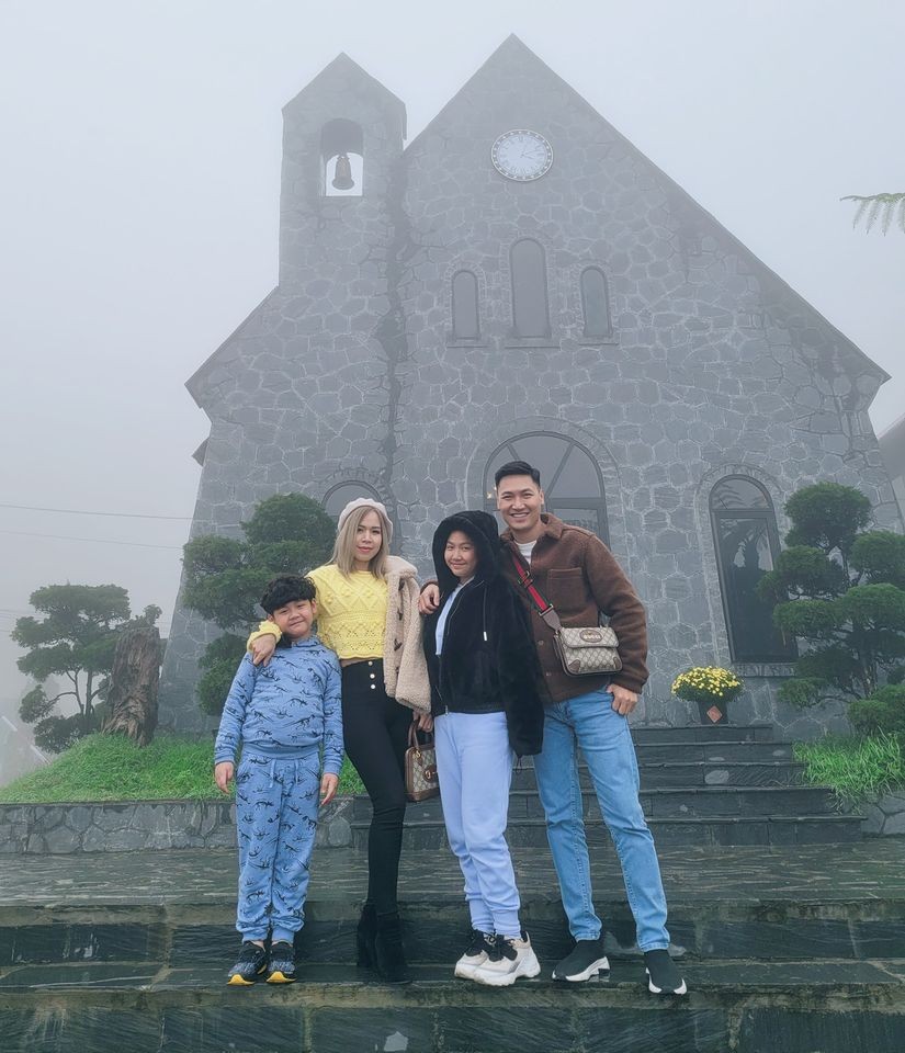 Sao Việt khoe quà Valentine