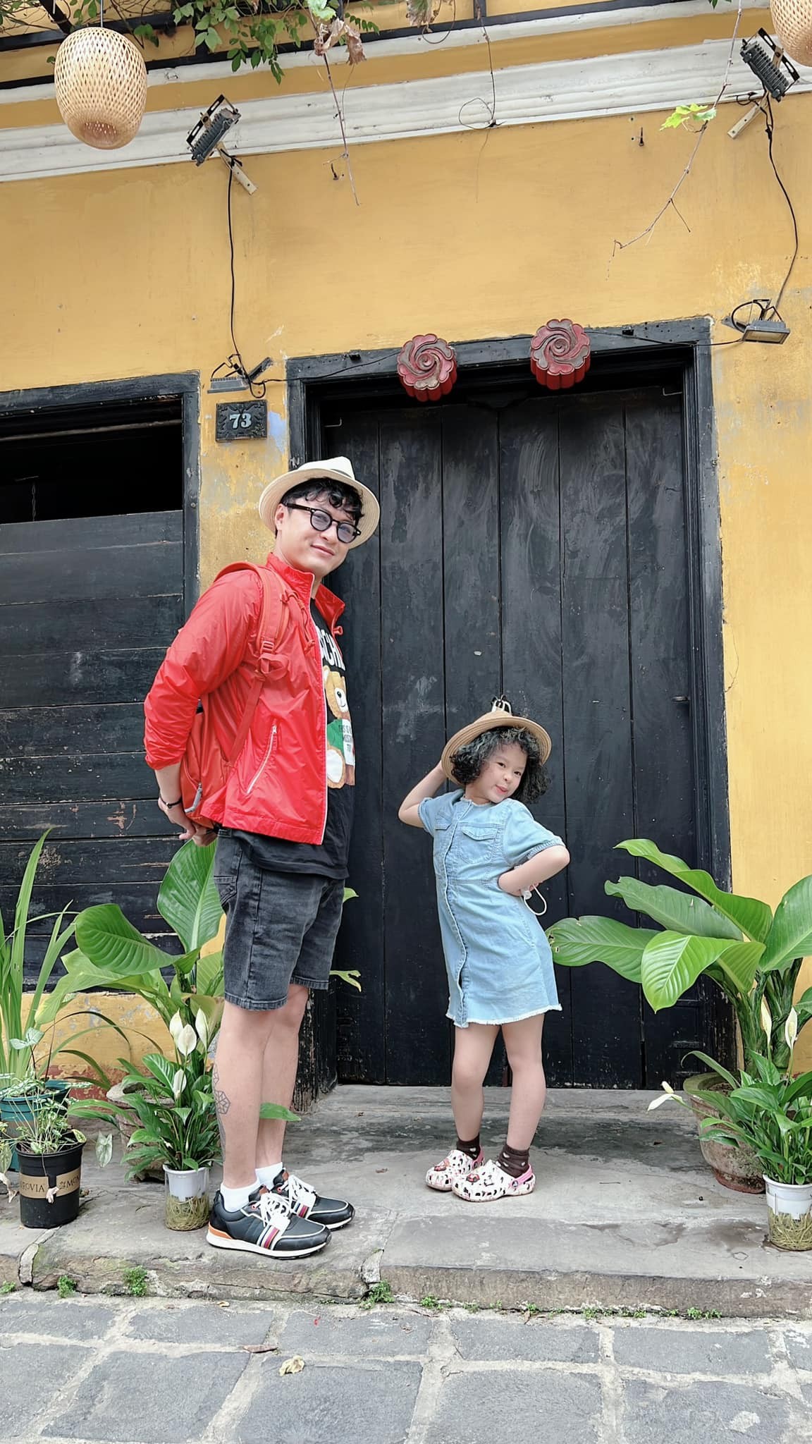 Sao Việt khoe quà Valentine