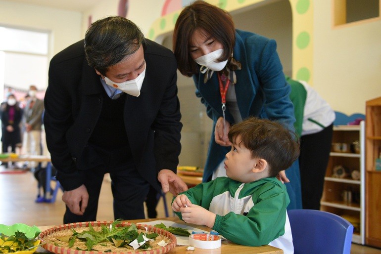 Bộ trưởng GD&ĐT: 'Tất cả học sinh đều cần phải đến trường'