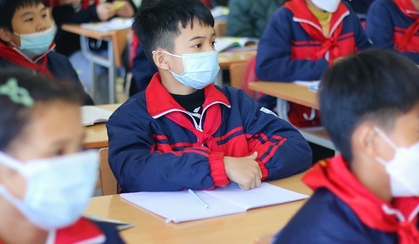 Bộ GD&ĐT muốn Bộ Y tế cho ý kiến việc học sinh chưa tiêm vaccine đến trường
