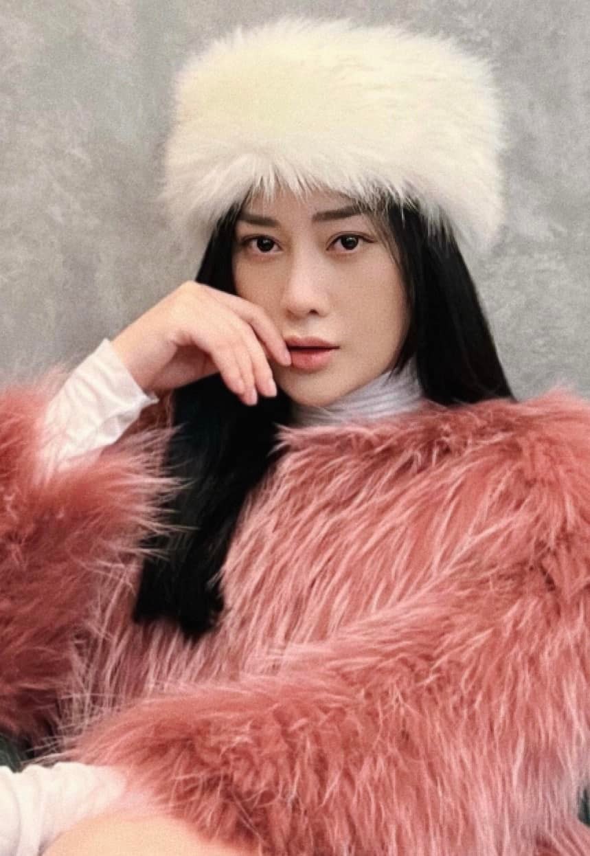 Sao Việt: Nam chính phim Thương ngày nắng về tình tứ bên bạn gái xinh đẹp