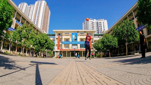 Hà Nội: Giáo viên bị trừ thi đua vì mắc Covid-19 gây bức xúc