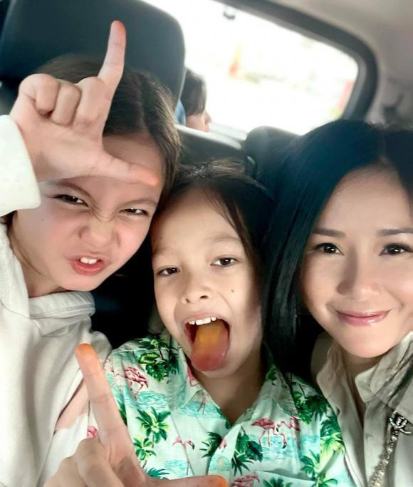 Sao Việt đón 8/3 thế nào?