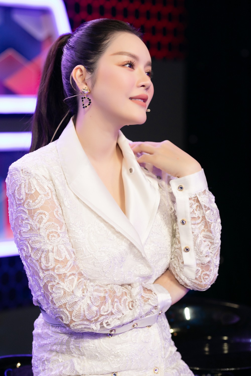 Lý Nhã Kỳ lại gây sốc khi phát ngôn về sở trường kiếm tiền