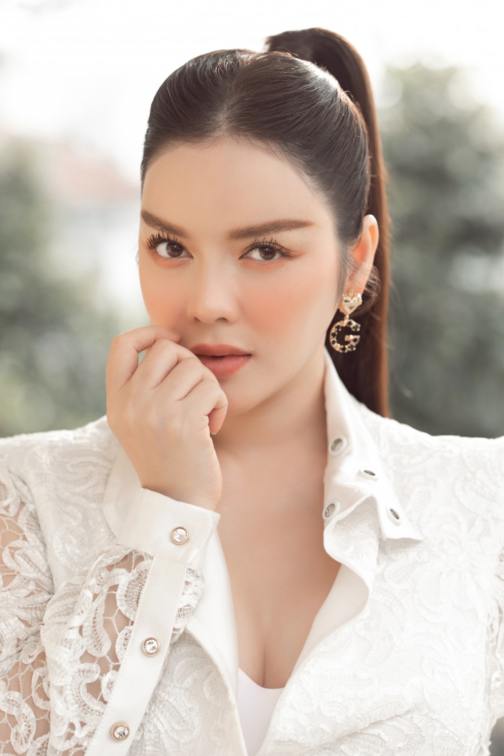 Lý Nhã Kỳ lại gây sốc khi phát ngôn về sở trường kiếm tiền