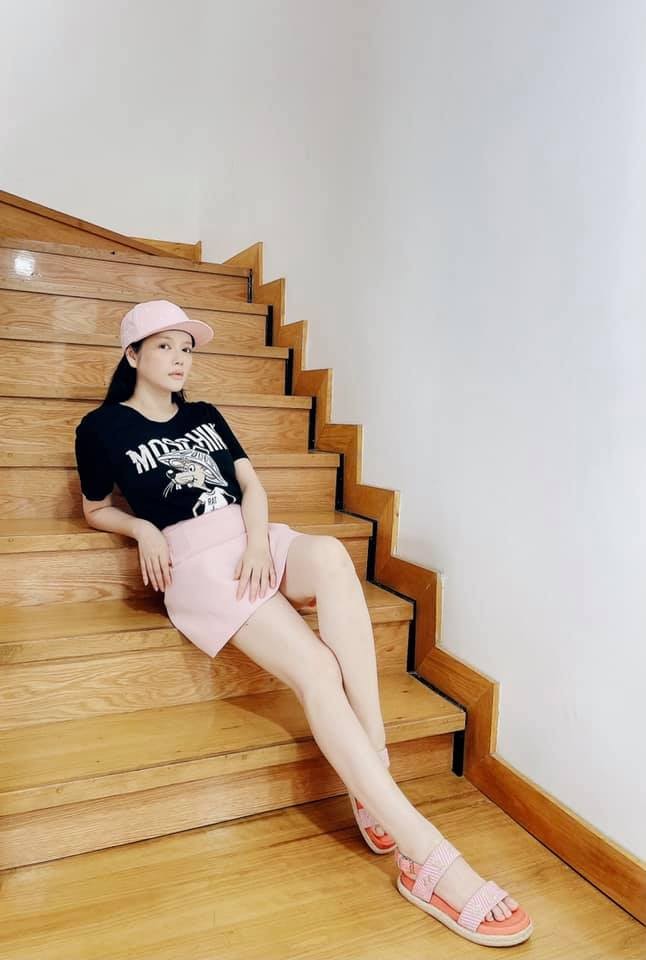 Sao Việt tuần qua: Hồng Diễm đón sinh nhật ngượng như tuổi 20