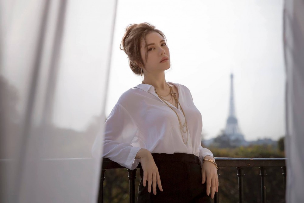 Sao Việt tuần qua: Hồng Diễm nhận lời chúc thấy ngượng như tuổi 20, Lý Nhã Kỳ 'hack' tuổi với màu hồng, Thanh Hằng nhắn nhủ đến chị em