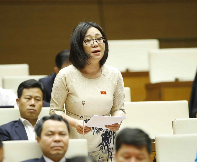 Sự cố sách giáo khoa: ‘Đừng xem trách nhiệm là trái bóng’