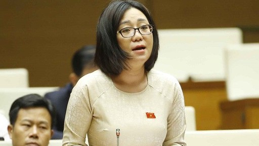 Sự cố sách giáo khoa: ‘Đừng xem trách nhiệm là trái bóng’