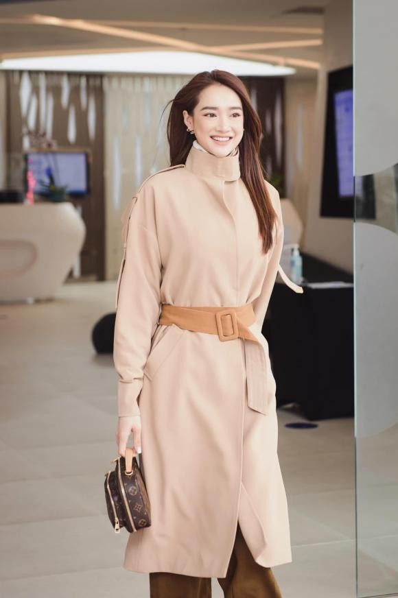 Sao Việt: MC Thảo Vân và hoa hậu Giáng My hơn 50 tuổi vẫn trẻ đẹp