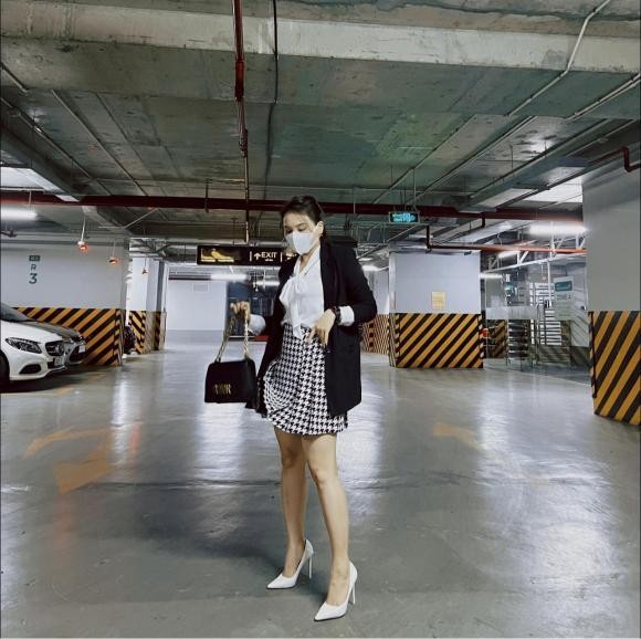 Sao Việt: MC Thảo Vân và hoa hậu Giáng My hơn 50 tuổi vẫn trẻ đẹp