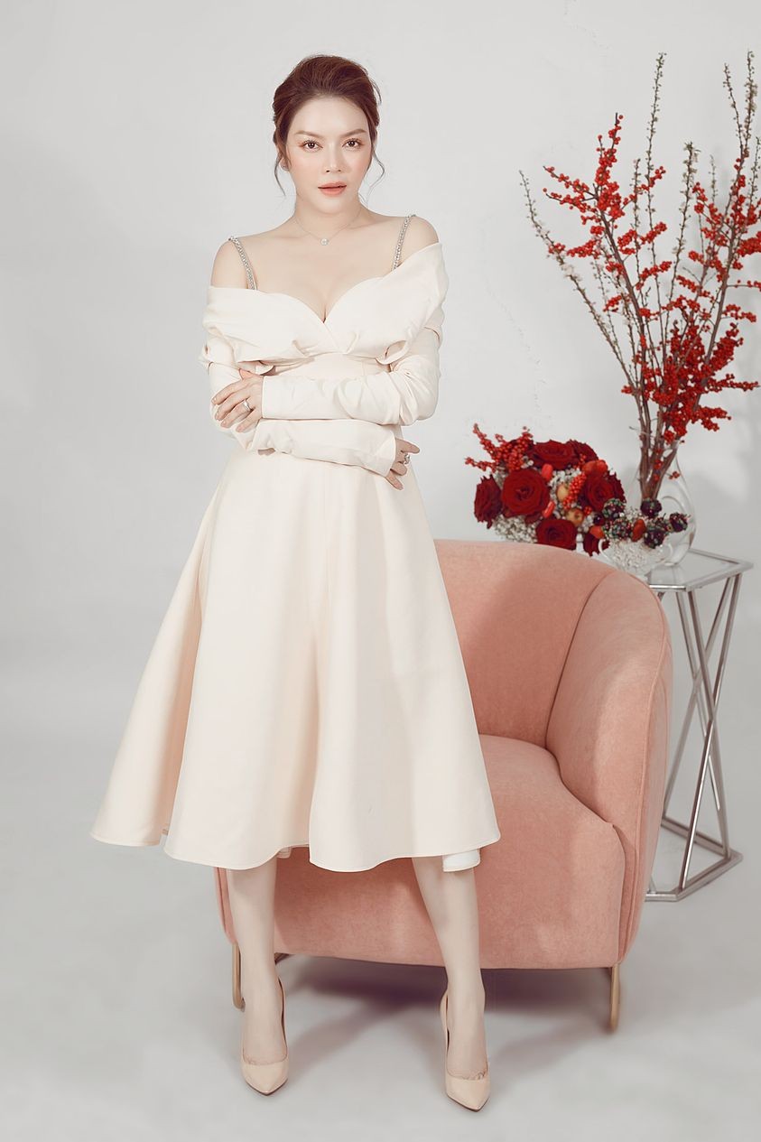 Sao Việt: MC Thảo Vân và hoa hậu Giáng My hơn 50 tuổi vẫn trẻ đẹp