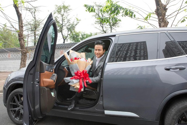 Sao Việt đồng loạt khoe thân hình quyến rũ