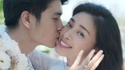 Sao Việt: Ngô Thanh Vân khoe nhẫn đính hôn, Quách Thu Phương hack tuổi cực đỉnh