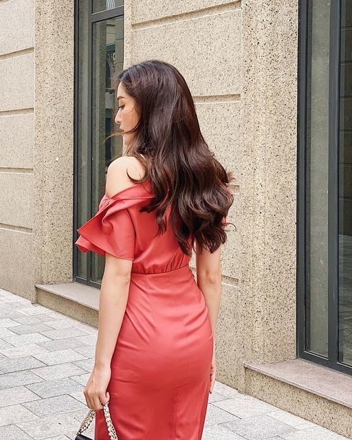 Sao Việt: Ngô Thanh Vân khoe nhẫn đính hôn