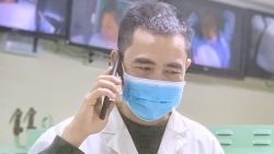 Bác sĩ cảnh báo tình trạng sử dụng kháng sinh tràn lan trong đơn thuốc F0