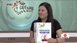 Chuyên gia giáo dục: Kiểm tra điện thoại của con có thể gây tổn thương vô cùng lớn