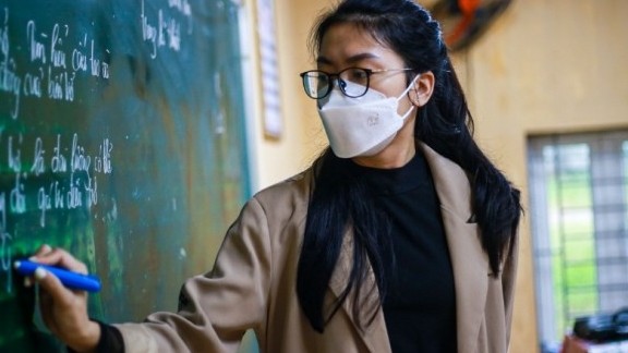 Tâm sự của giáo viên 'không được phép bệnh' và nỗ lực thích nghi để dạy học thời Covid-19