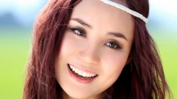 Sao Việt: Vy Oanh đẹp mặn mà, Đàm Vĩnh Hưng nổi bật với vest hồng