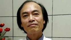 Bác sĩ chỉ cách xử lý khi sốt cao do mắc Covid-19