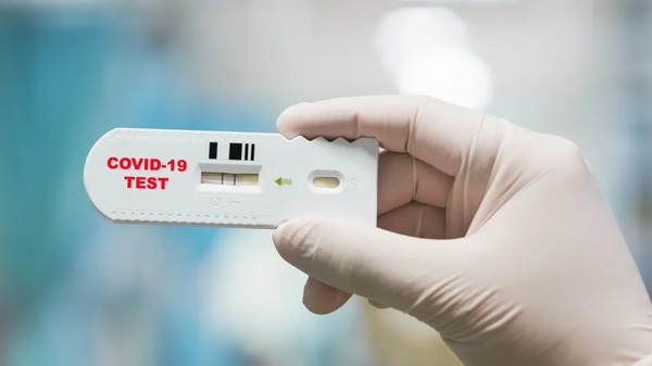 Biến thể Omicron khiến nguy cơ tái nhiễm Covid-19 tăng 18 lần?