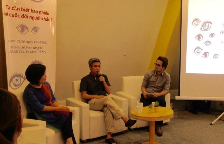 Chúng ta đang biến mình trở thành “cảnh sát mạng”?