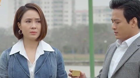 Hướng dương ngược nắng tập 57: Hé lộ bí mật trong chiếc hộp Hoàng tặng Minh, Châu sẽ ném nhẫn cầu hôn của Kiên?