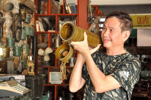 Người sống cùng "bóng dáng" hơn 300 đồng đội đã hi sinh Người sống cùng "bóng dáng" hơn 300 đồng đội đã hi sinh