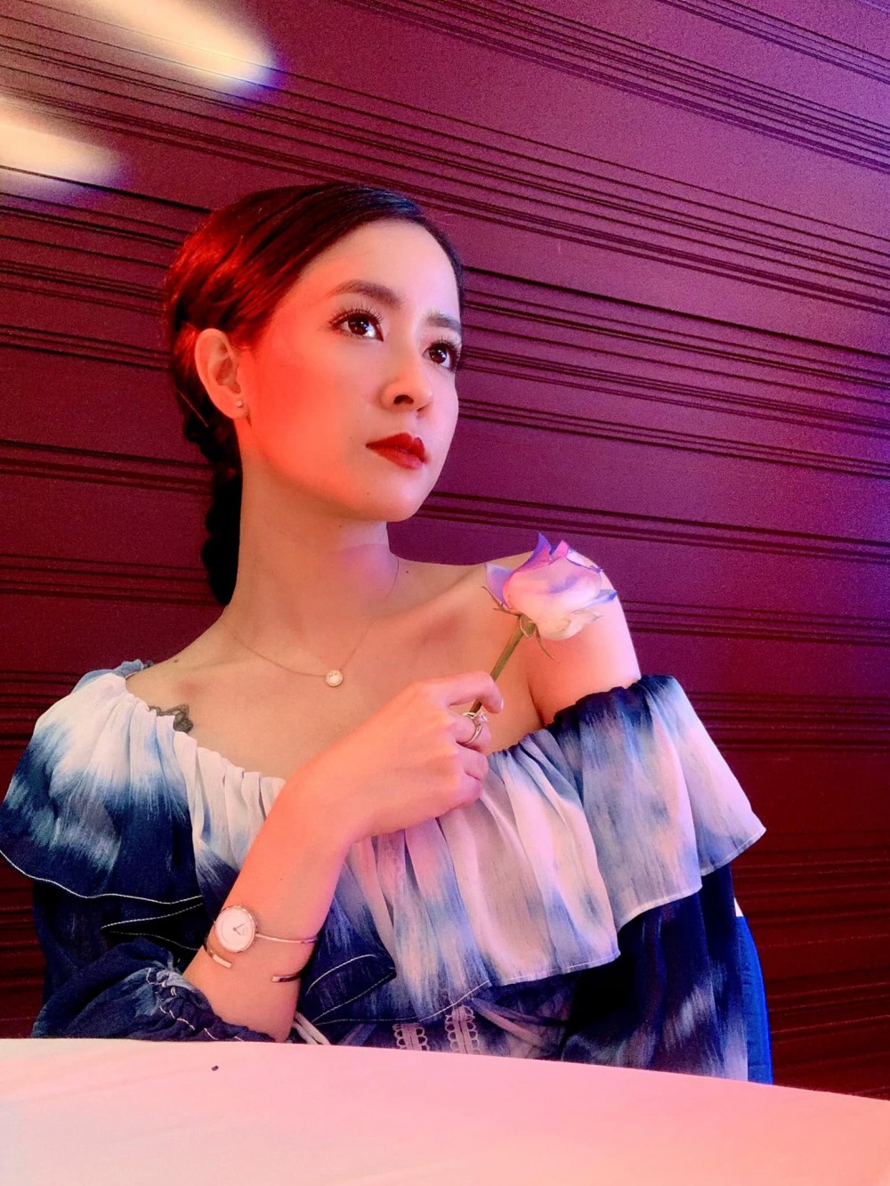 'Cân' nhan sắc cô Minh HH và mẹ bé Cami trong Hướng dương ngược nắng