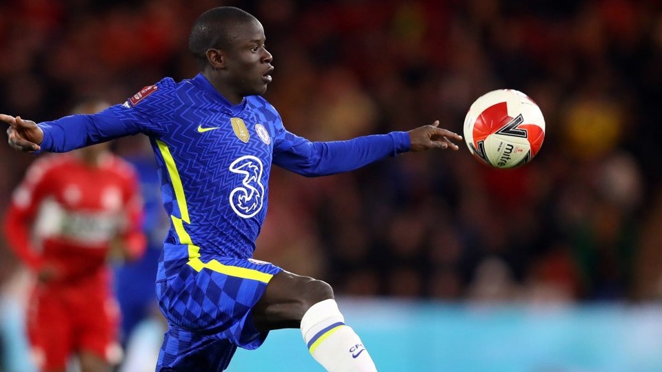 MU đàm phán mua Pau Torres, Real Madrid 'lôi kéo' Kante
