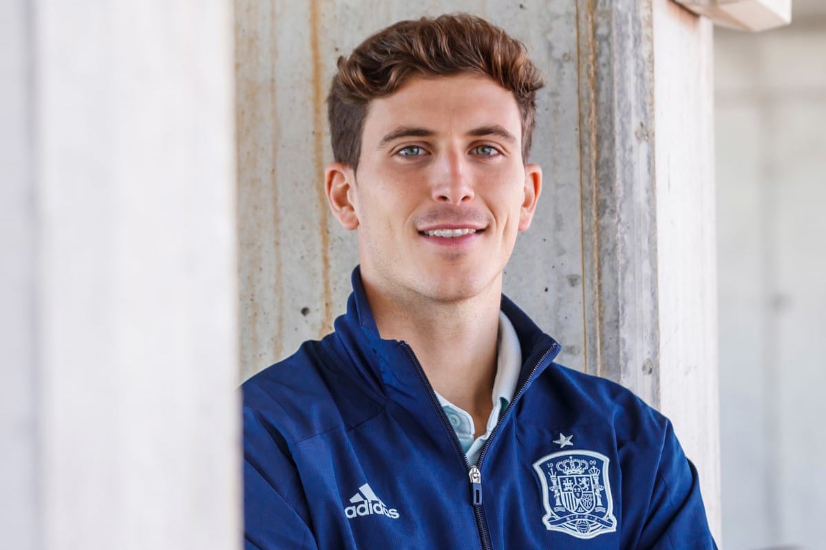 MU mua Pau Torres, Real Madrid ký Kante