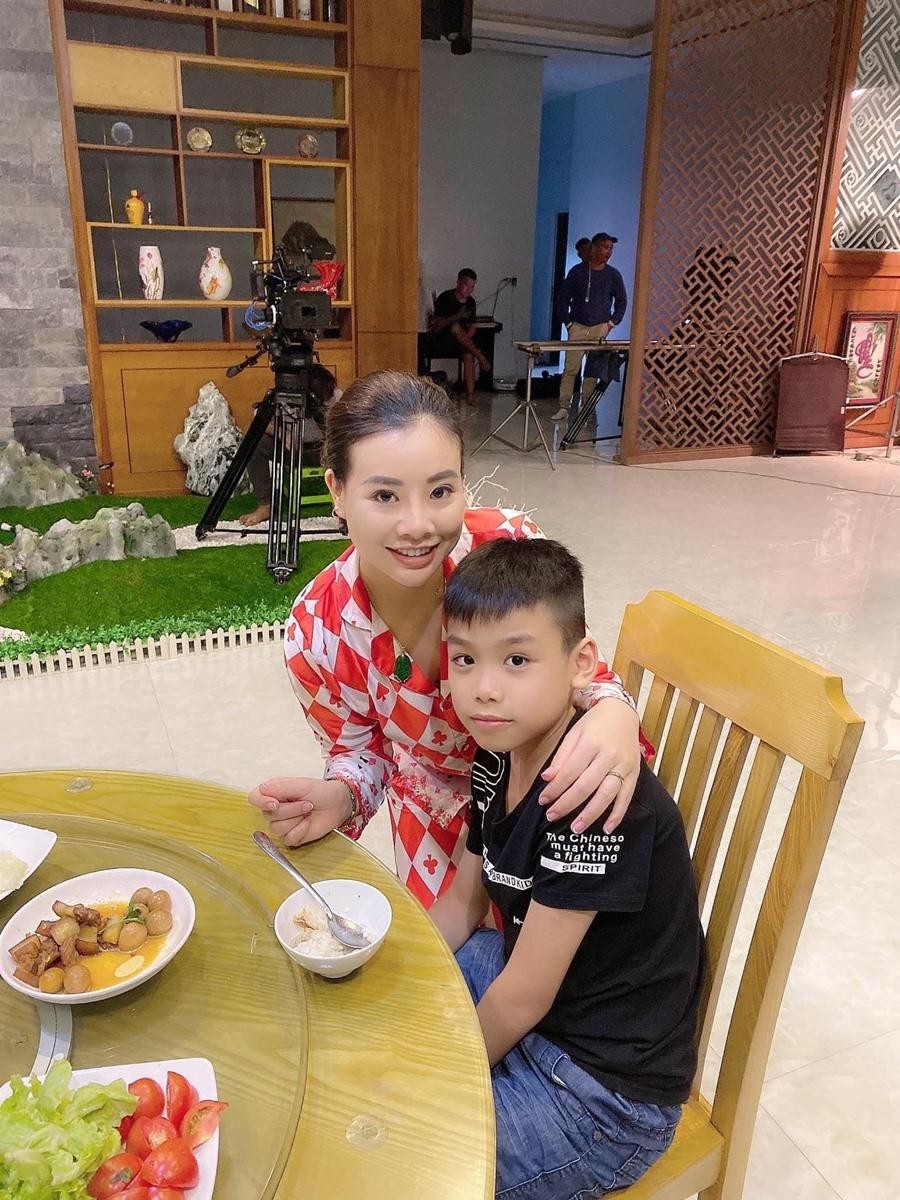 Bão ngầm: Vợ thiếu tá Nhất kể về hậu trường đáng nhớ